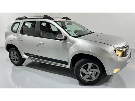 RENAULT DUSTER 2.0 DYNAMIQUE 4X2 16V FLEX 4P AUTOMÁTICO